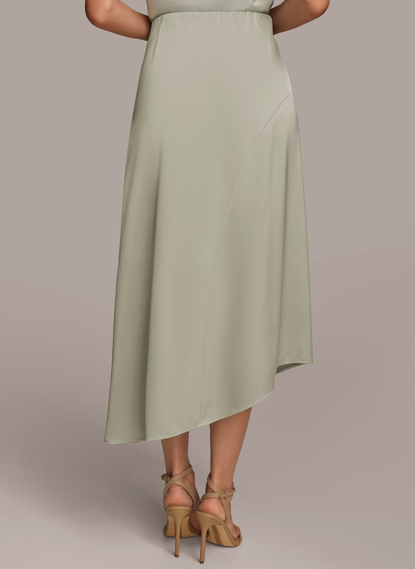 (image for) HIGH-END ASYMMETRICAL FLARE HEM SKIRT